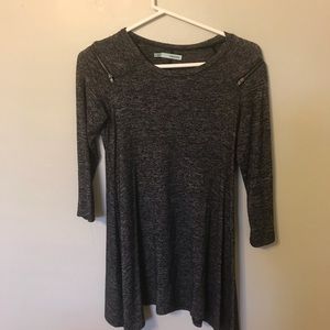 3/4 sleeved shirt